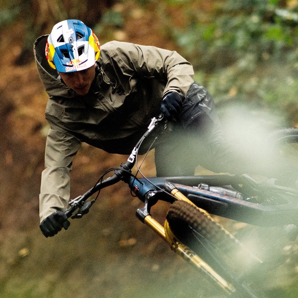 OneUp v2-carbon-handlebar image 53649656873332